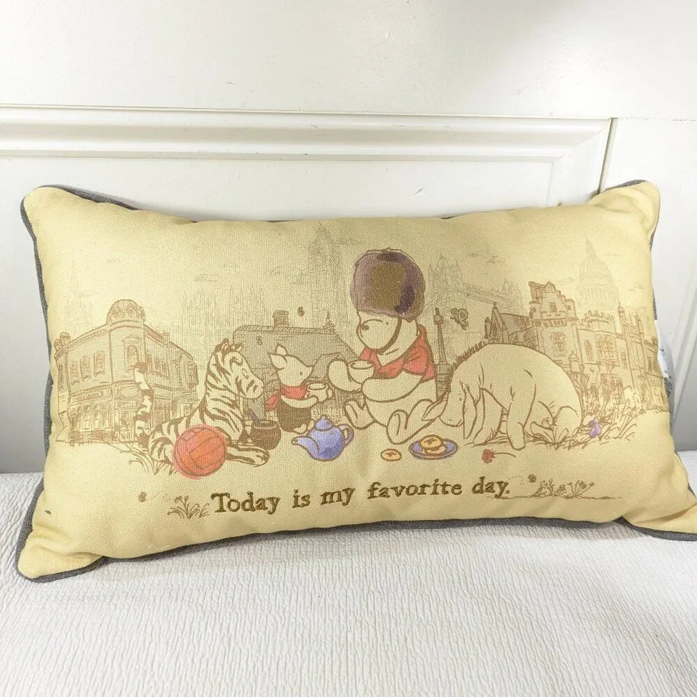 Disney Parks Winnie the Pooh & Friends Throw‎ Pillow Epcot UK United Kingdom